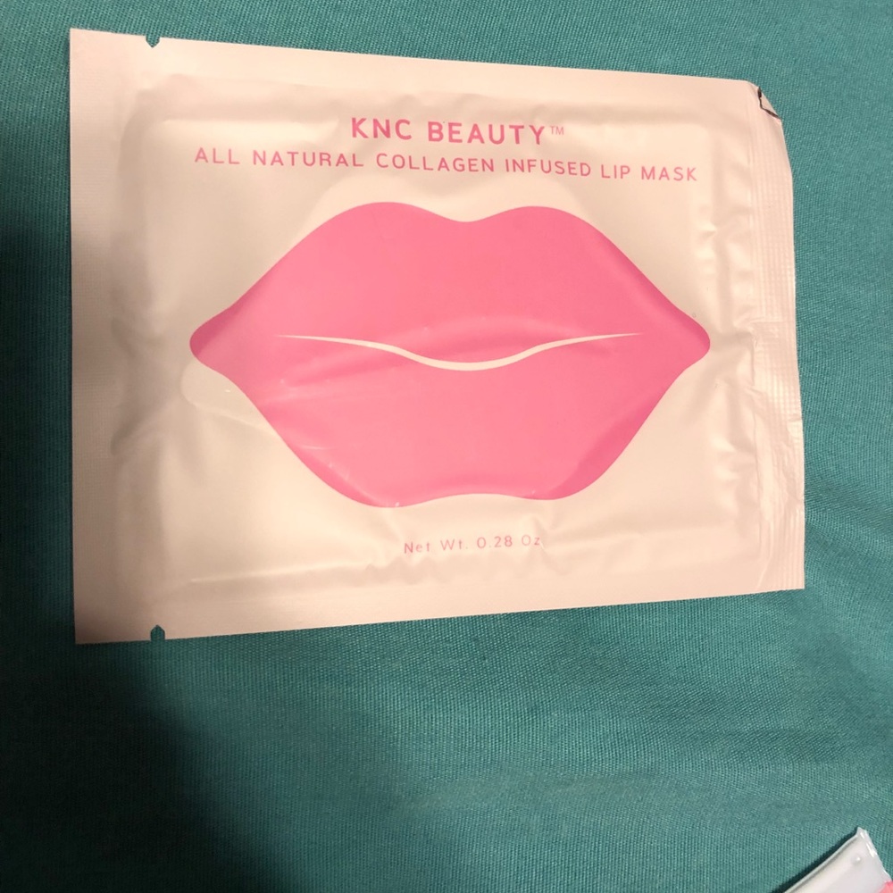 KNC Beauty All Natural Collagen Infused Lip Mask